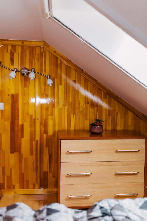Niki Apartman Gyula Ngoại thất bức ảnh